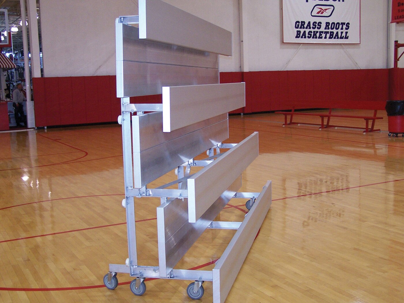2 row aluminum bleachers